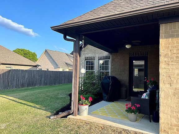4th image of 1740 Broad Leaf Dr