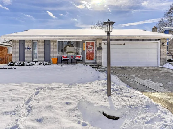 35977 Summers St, Livonia, MI 48154