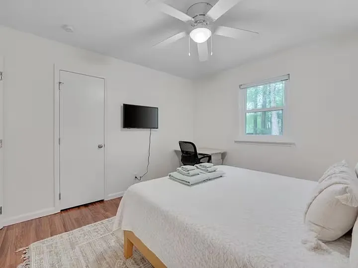 805 Horton Rd — Photo 19