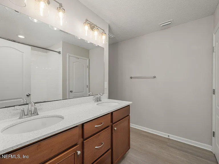 5132 Oak Bend Ave — Photo 18