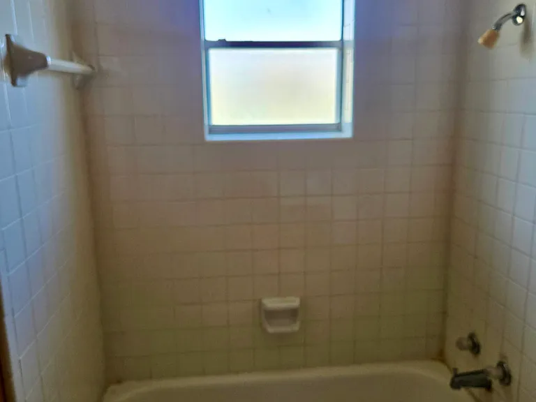 200 W 4th St #112 — Photo 28