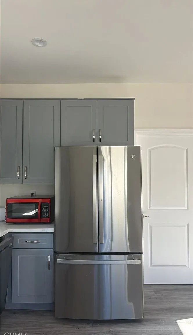 3 bed, 1000 sqft, $3,600 — Photo 4