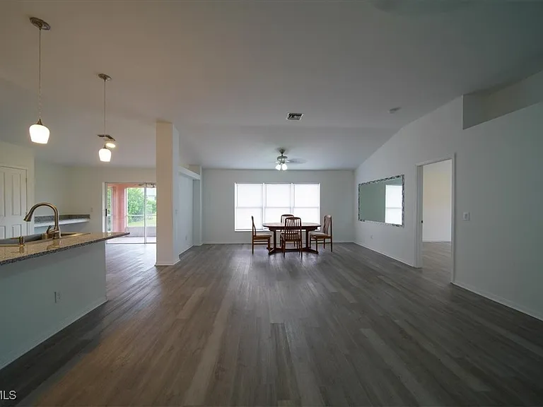 1502 Scholar Ct — Photo 7