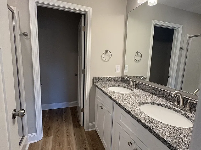 402 Caddie Ct — Photo 13