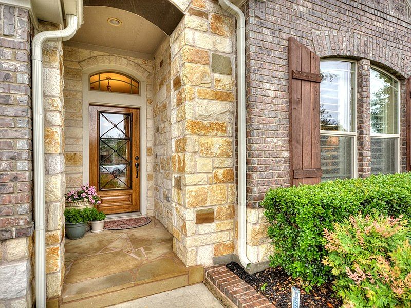 2nd image of 13616 Hymeadow Cir