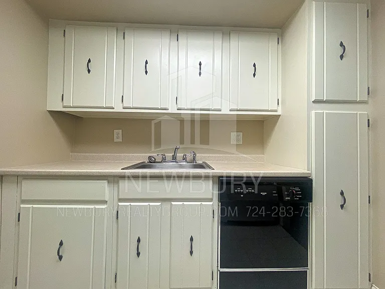 530 N Main Street - The Townhouse. — Photo 33