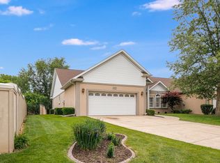 2923 Rutherford Dr, Urbana, IL 61802
