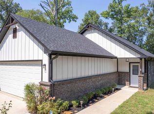 9710 W Lakeshore Dr, Tyler, TX 75709