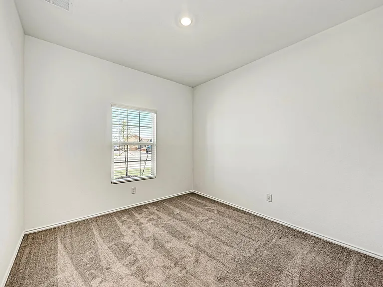 611 Halfmoon Dr — Photo 18