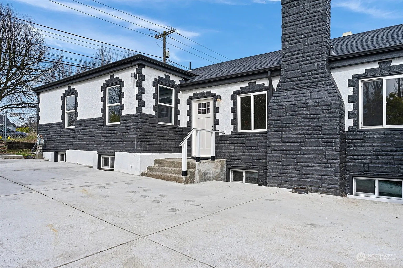 8016 Beacon Avenue S photo 1