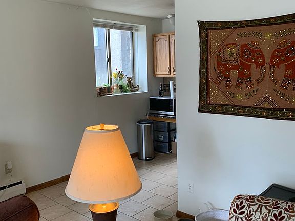 4th image of 616 10th Ave SE #4
