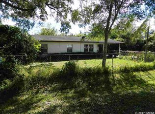 7402 SE 222nd St, Hawthorne, FL 32640