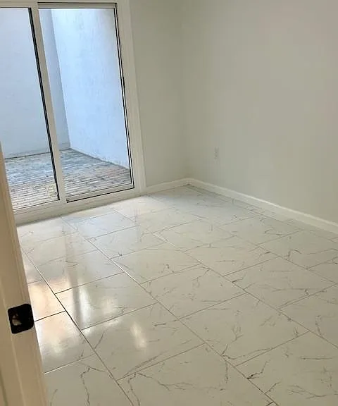 88 Romaine Ave — Photo 6