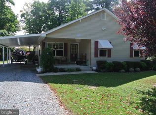 16866 Atkinson Rd, Cobb Island, MD 20625