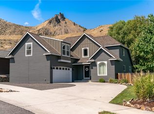 1940 Grandview Loop, Wenatchee, WA 98801