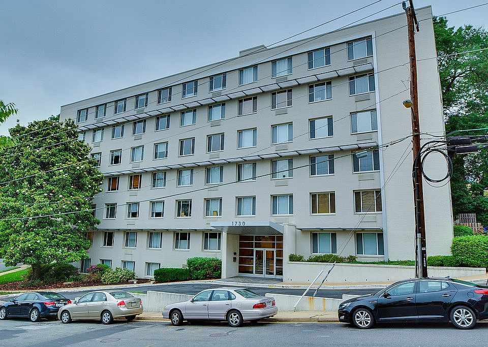1st image of 1730 Arlington Blvd APT 106