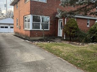 621-623 Winston Dr, Fairborn, OH 45324