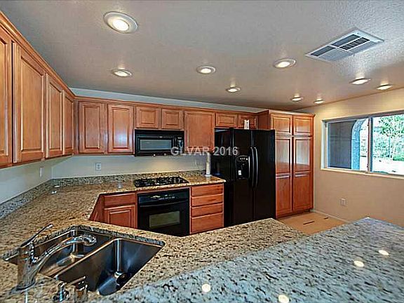 3rd image of 11830 Portina Dr Unit 1031