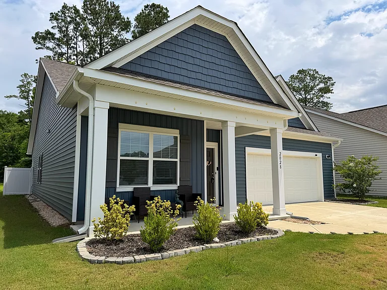 2028 Bogue Ln — Photo 4
