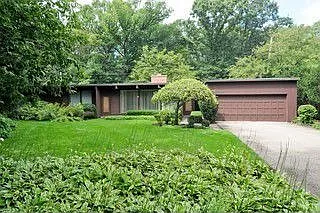 1214 Carol Ln photo 1
