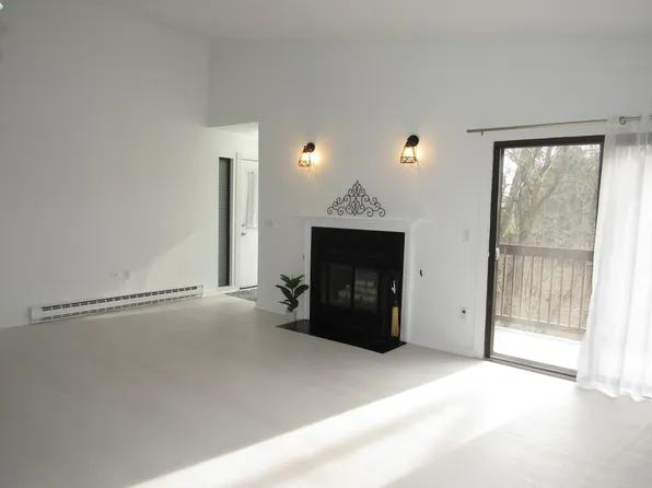 10 Ridgedale Dr #10, Annandale, NJ 08801