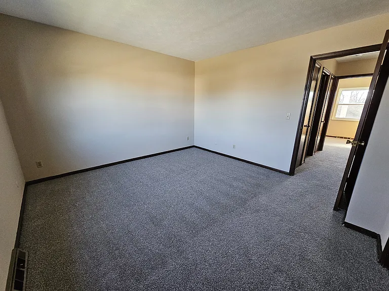 5011 Godown Rd #C — Photo 21