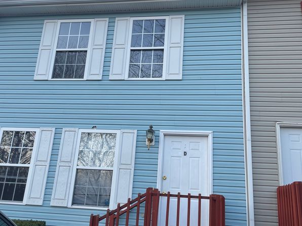 507 Lester St #D