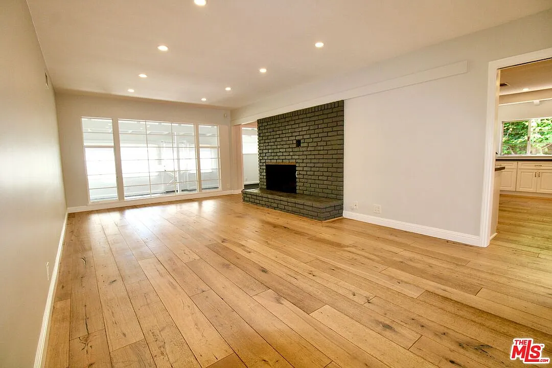 3 bed, 2.0 bath, 1771 sqft, $5,995 — Photo 4