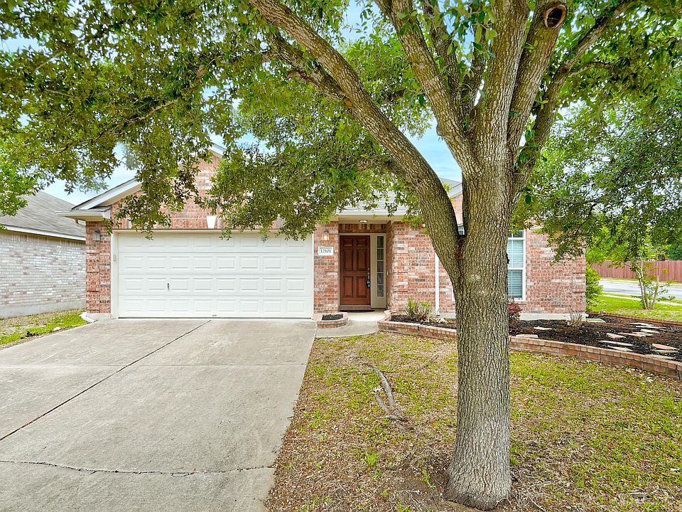 1st image of 12101 Timber Heights Dr