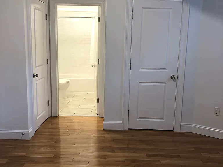 475 Highland Ave #9 — Photo 6