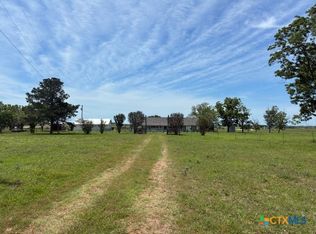 1997 Martinez Rd, Yoakum, TX 77995