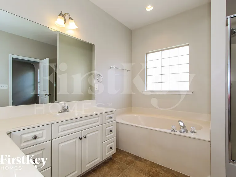 1260 Sierra Ct — Photo 11