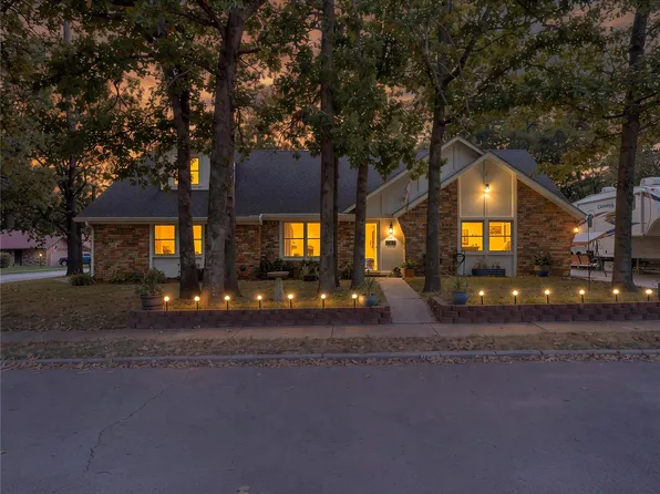 326 Spruce Ct, Sand Springs, OK 74063