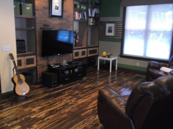 3rd image of 430 8th Ave