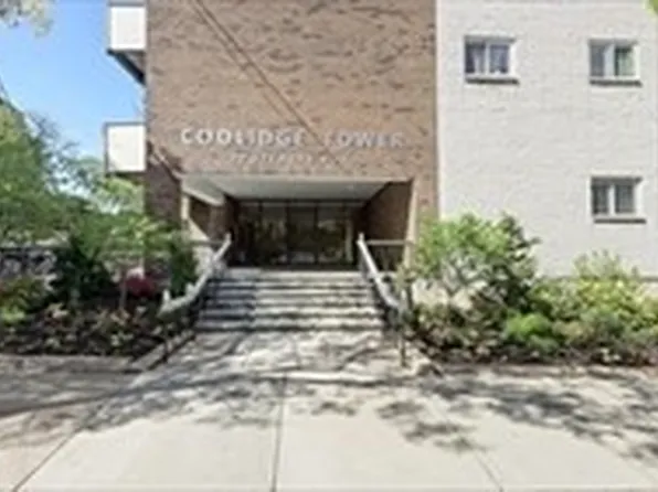 20 Stearns Rd APT 3, Brookline, MA 02446