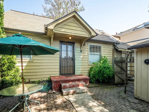 663 Van Buren St, Eugene, OR 97402