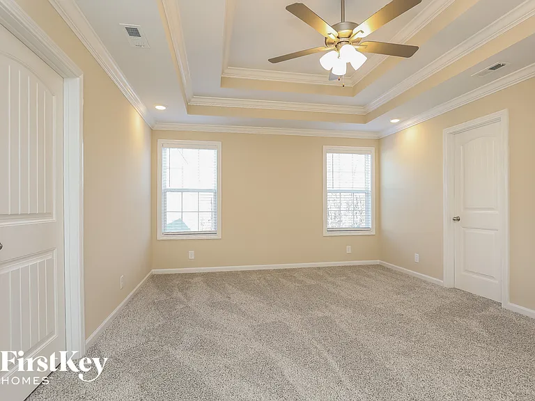 1061 Brightwood Ct — Photo 8