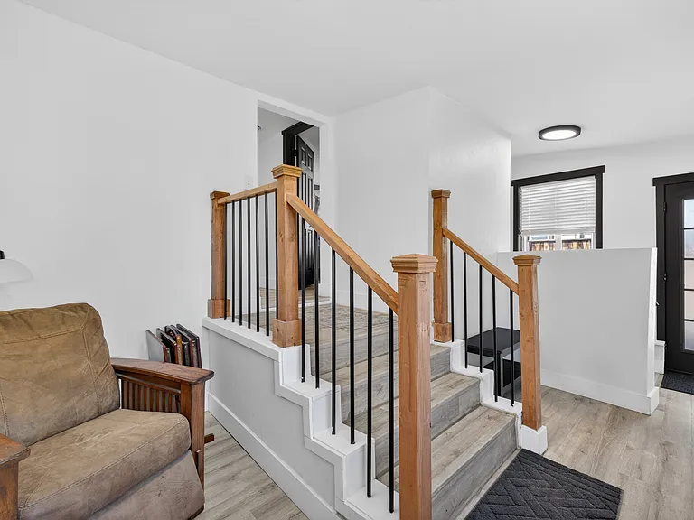 810 Smith Ave — Photo 18