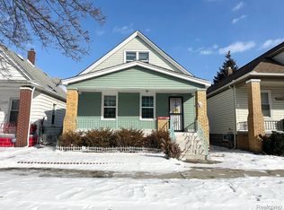 11730 Sobieski St, Hamtramck, MI 48212