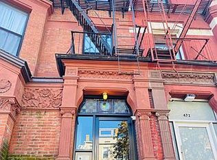 482 Lafayette Ave #2F, Brooklyn, NY 11205