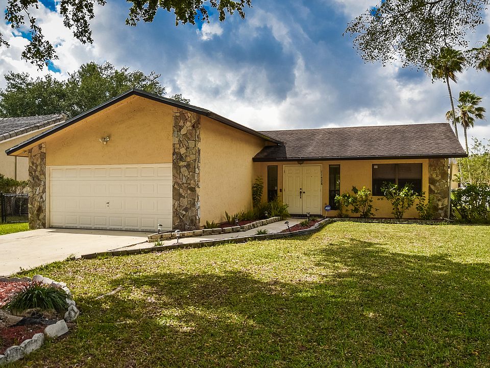 1st image of 11428 NW 41st St