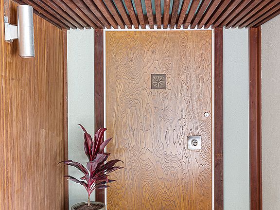 5th image of 2333 Hidalgo Ave