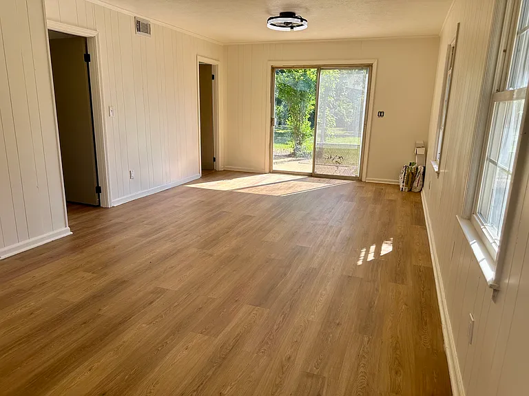 352 Henson Dr — Photo 24