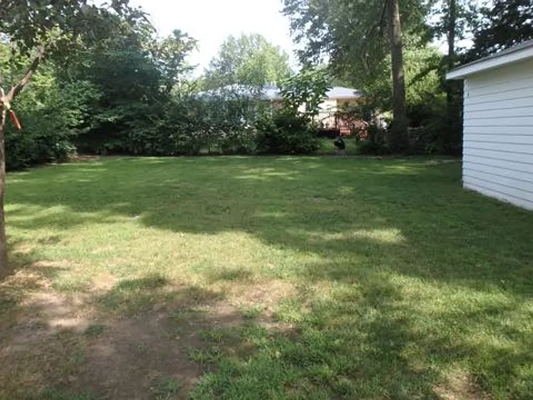 1503 W Ash St — Photo 36