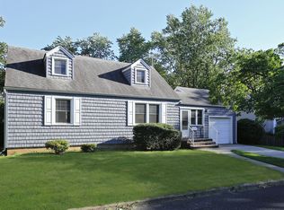 97 Spear St, Metuchen, NJ