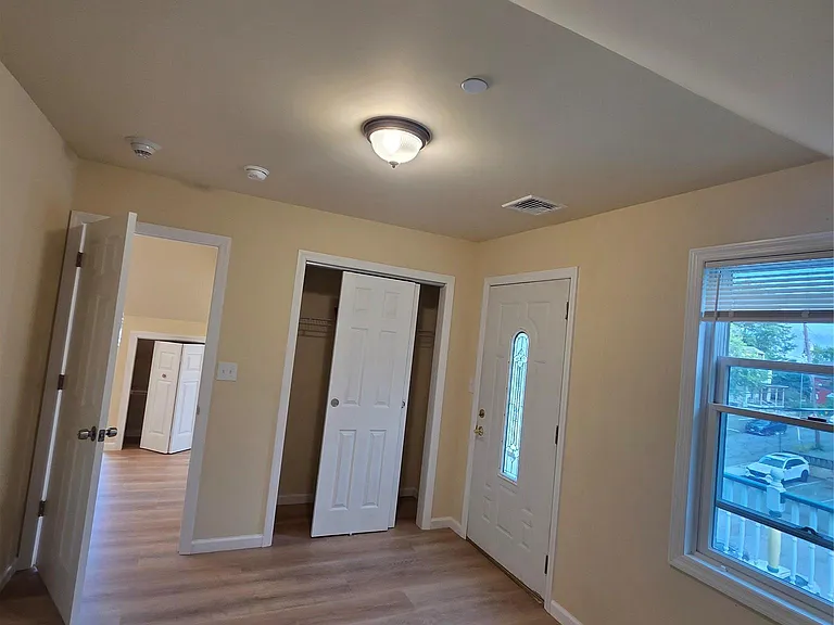 210 Main St #3 — Photo 14
