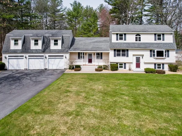 9 Daniel Finn Cres, Billerica, MA 01821