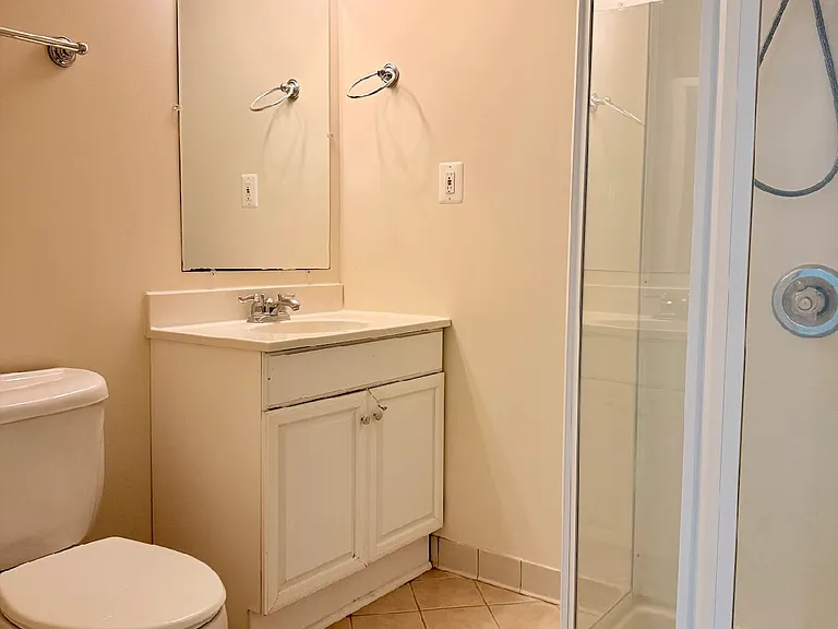 43520 Lucketts Bridge Cir — Photo 31