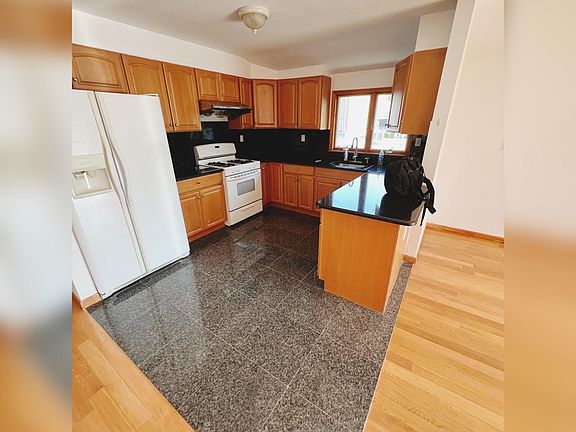 4th image of 57-35 255th St