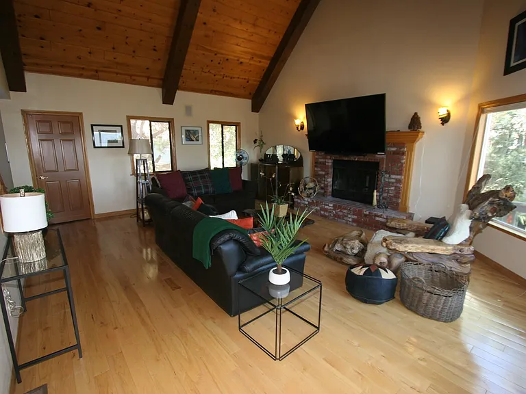 1273 Yosemite Dr — Photo 19